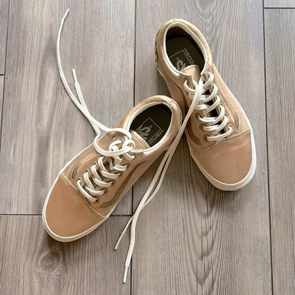 Vans Old School DX or Gold Blanc Ultra Cush Sneaker in Gold New Never Worn